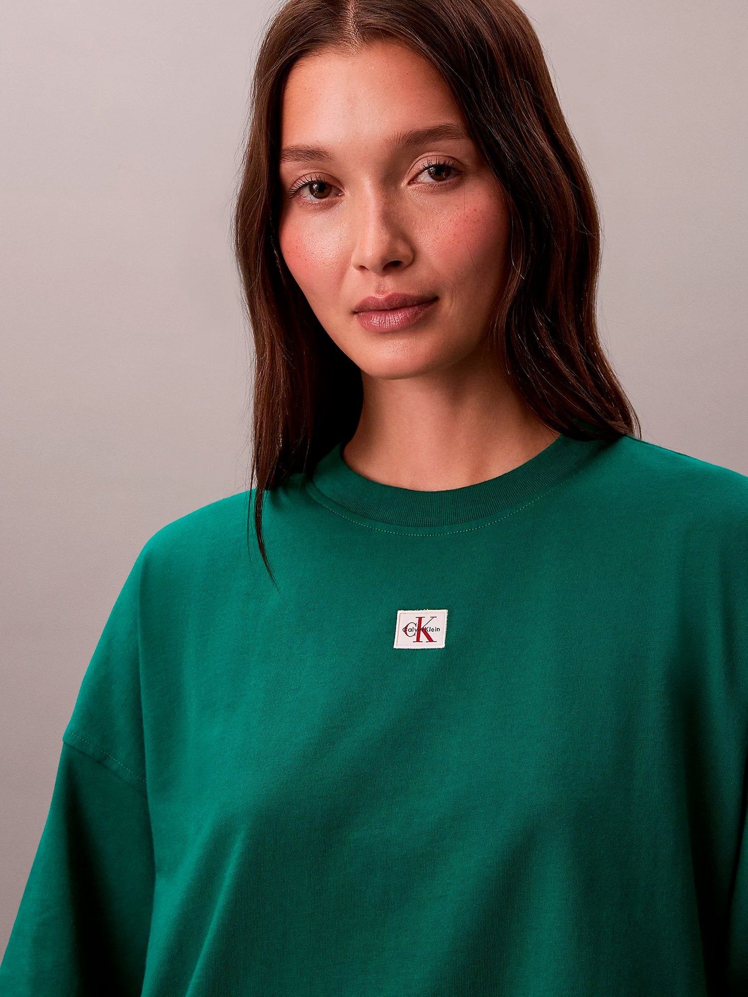 31715 - SS_WOVEN_LABEL_OVERSIZED_TEE_DRE