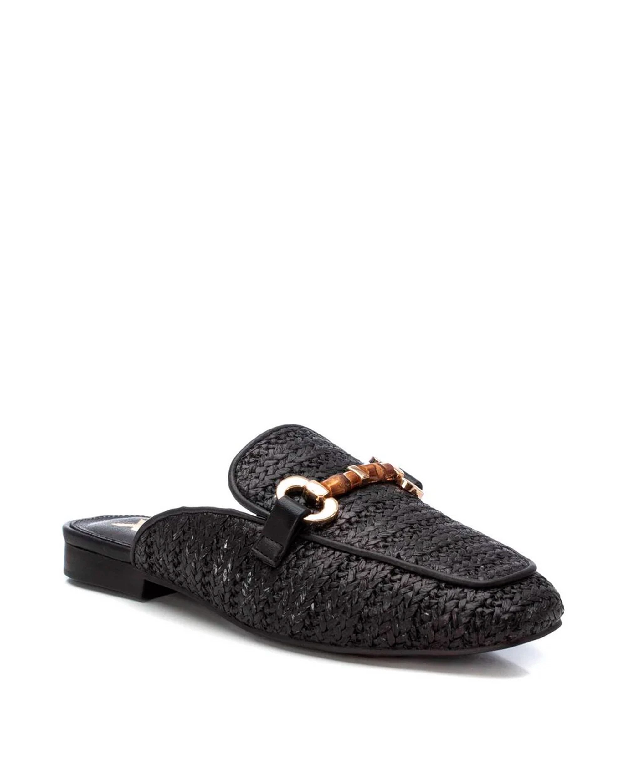 24831 - Mule_Senhora_Com_Corrente