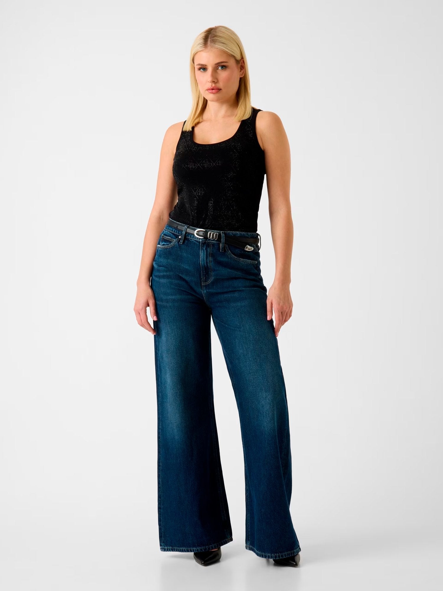 30826 - SL_4G_ALLOVER_TANK_T