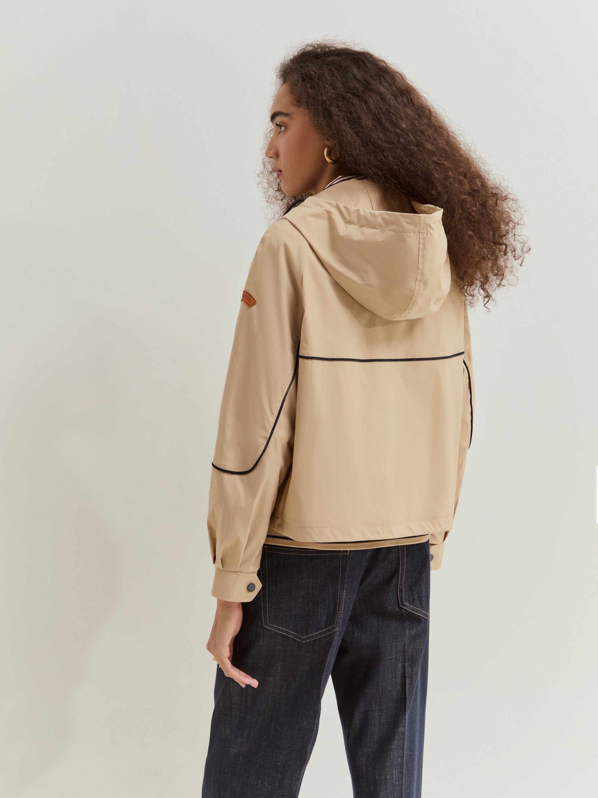 30694 - Blusão_Curto_Com_Capuz