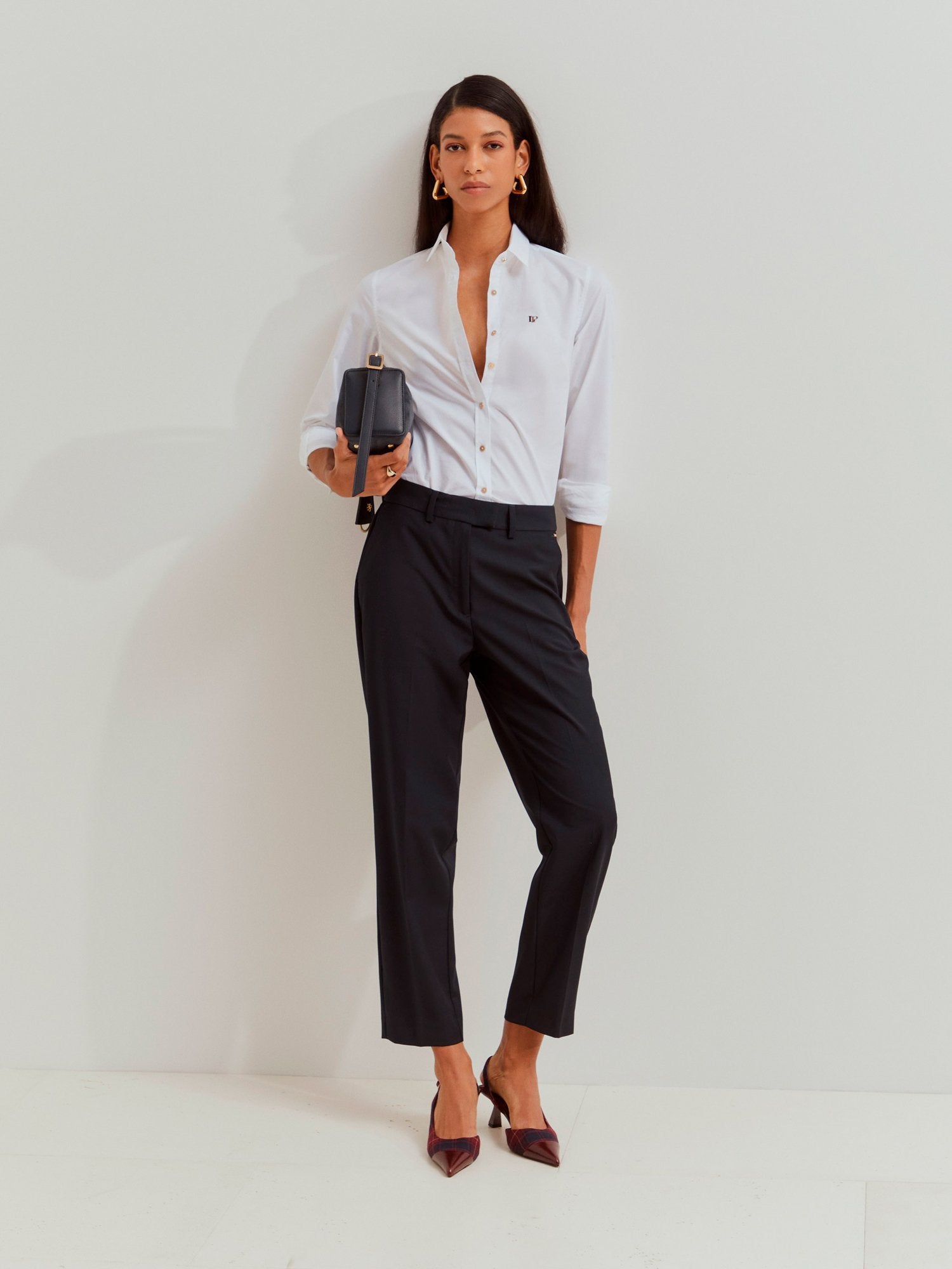 28319 - Calças_Chino_Mulher_Vincadas