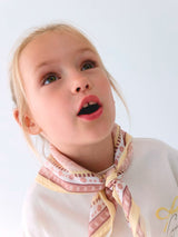 31149 - T-Shirt_com_Lenço_Estampado