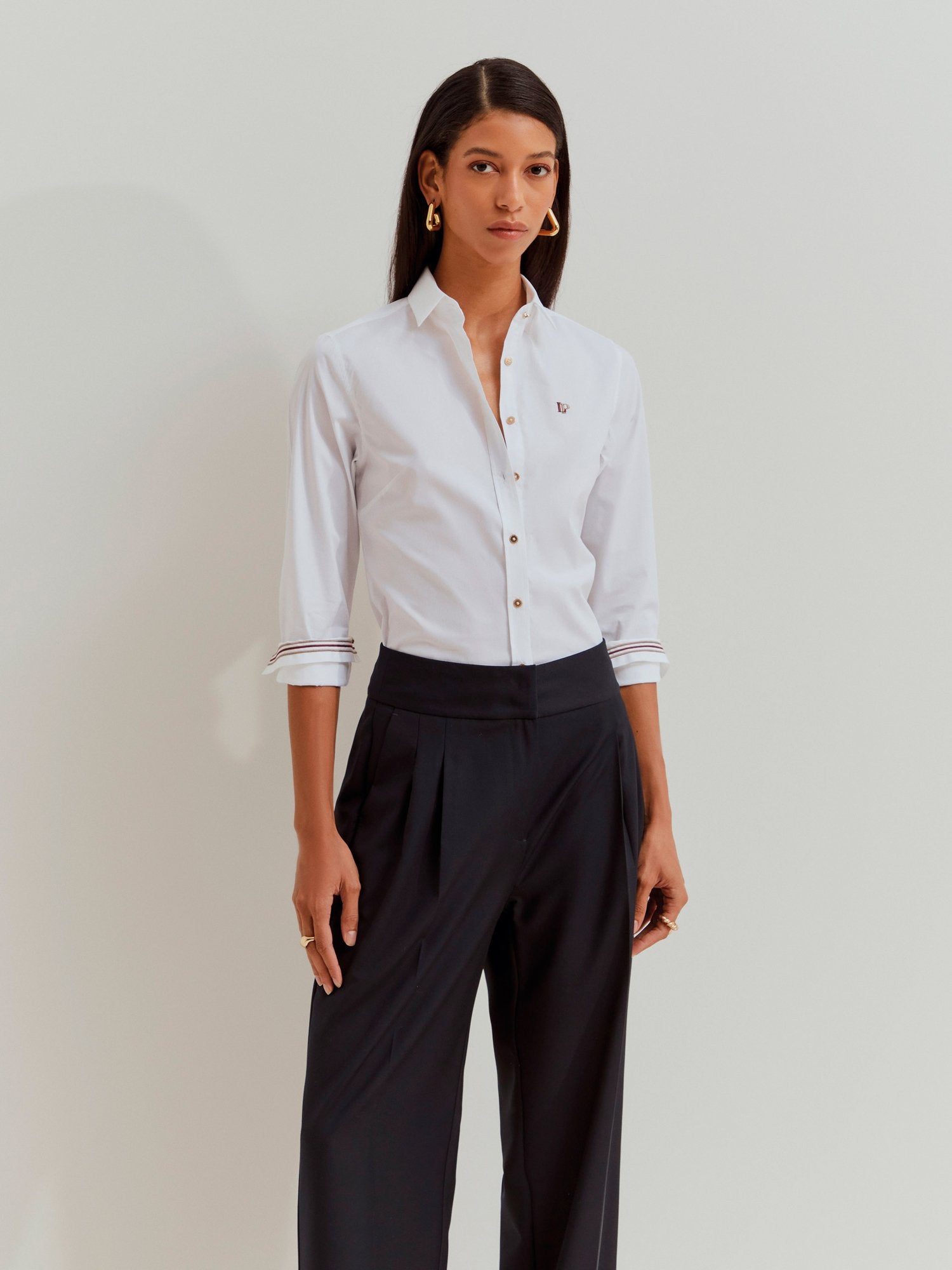 27604 - Camisa_Logo_Lion_Mulher