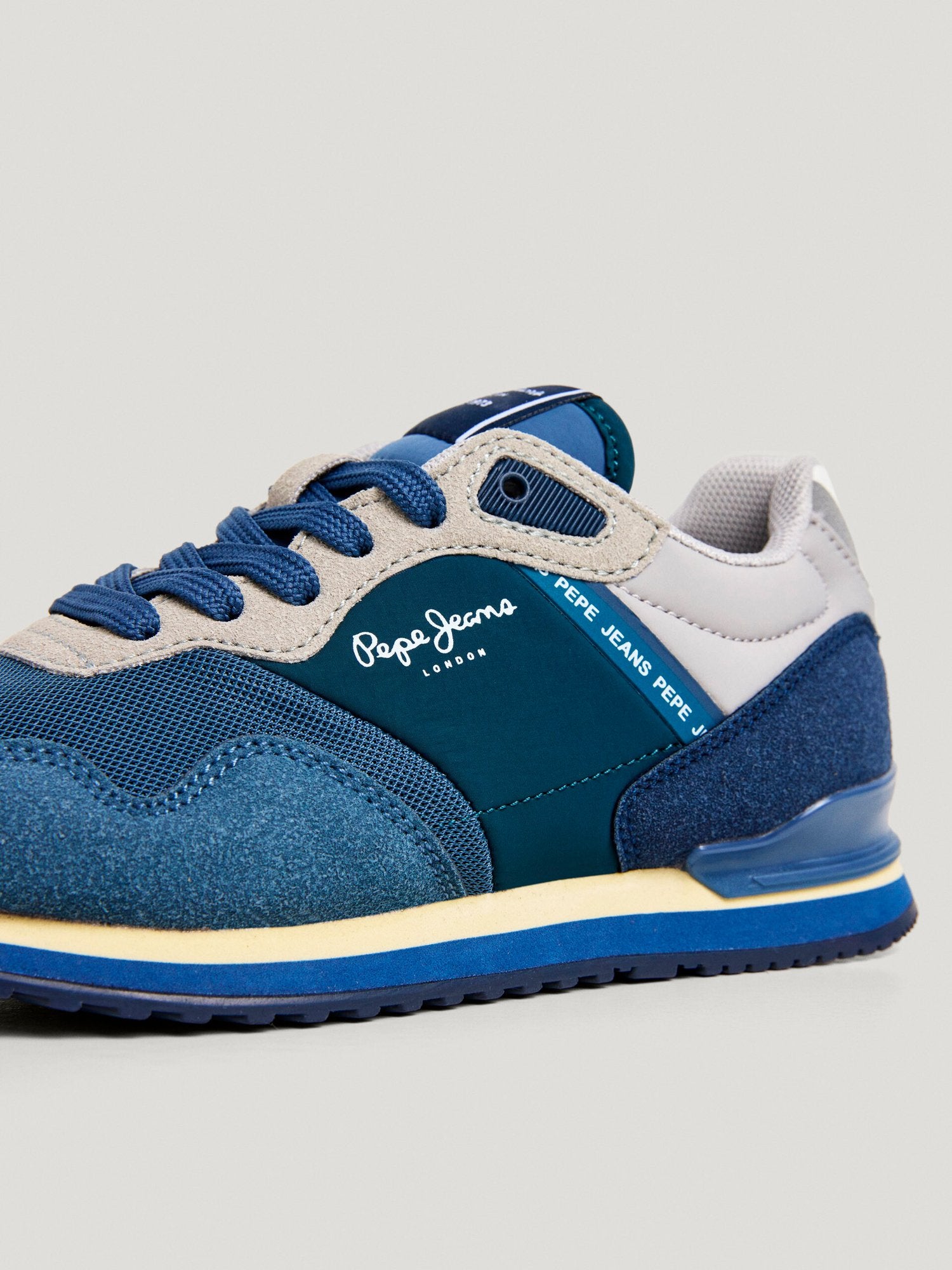 34004 - Sapatilhas_London_Essence