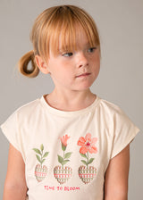 Conjunto leggings flared e t-shirt menina