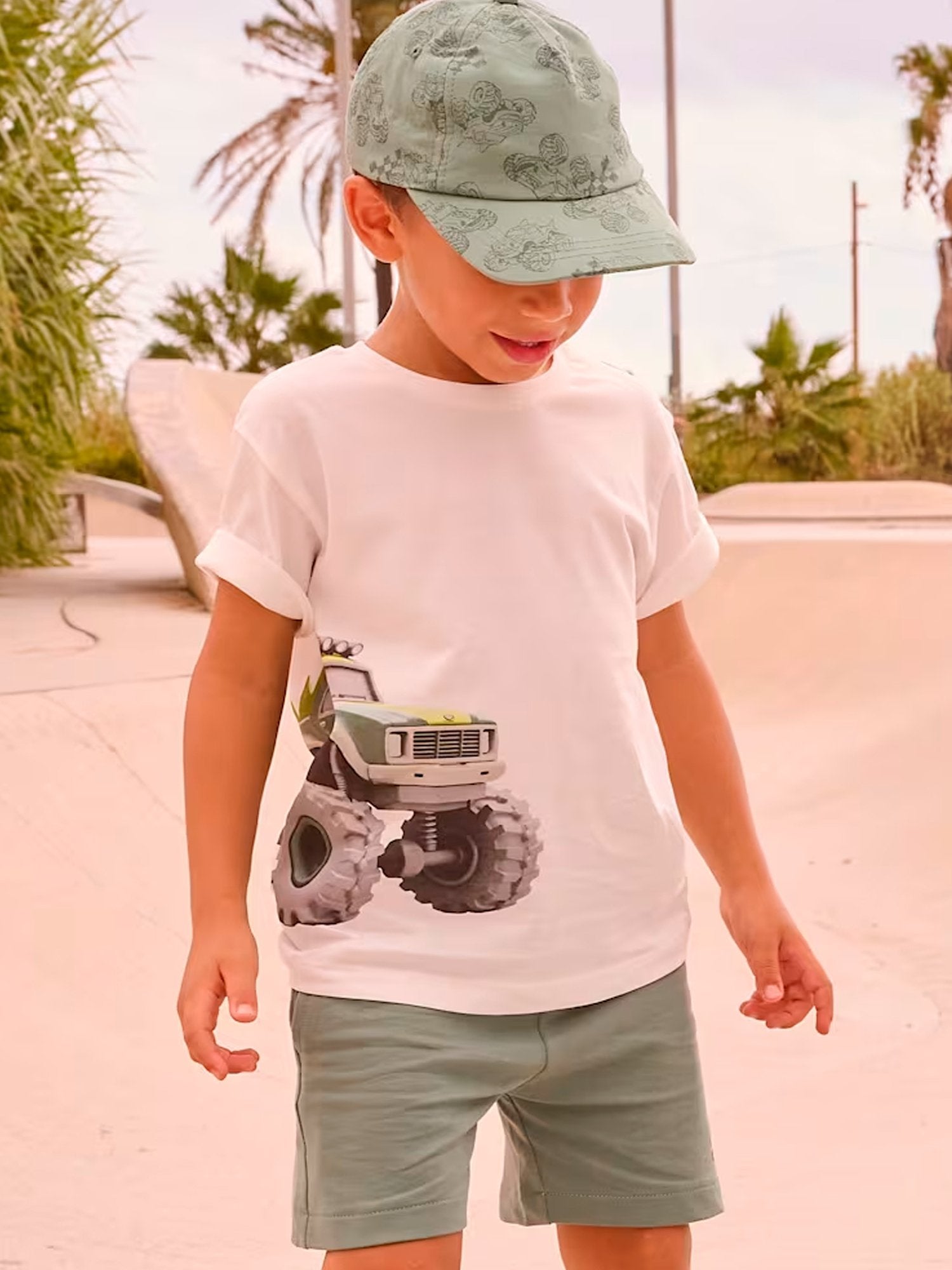 31070 - Conjunto_Calção_+_T-Shirt_Menino