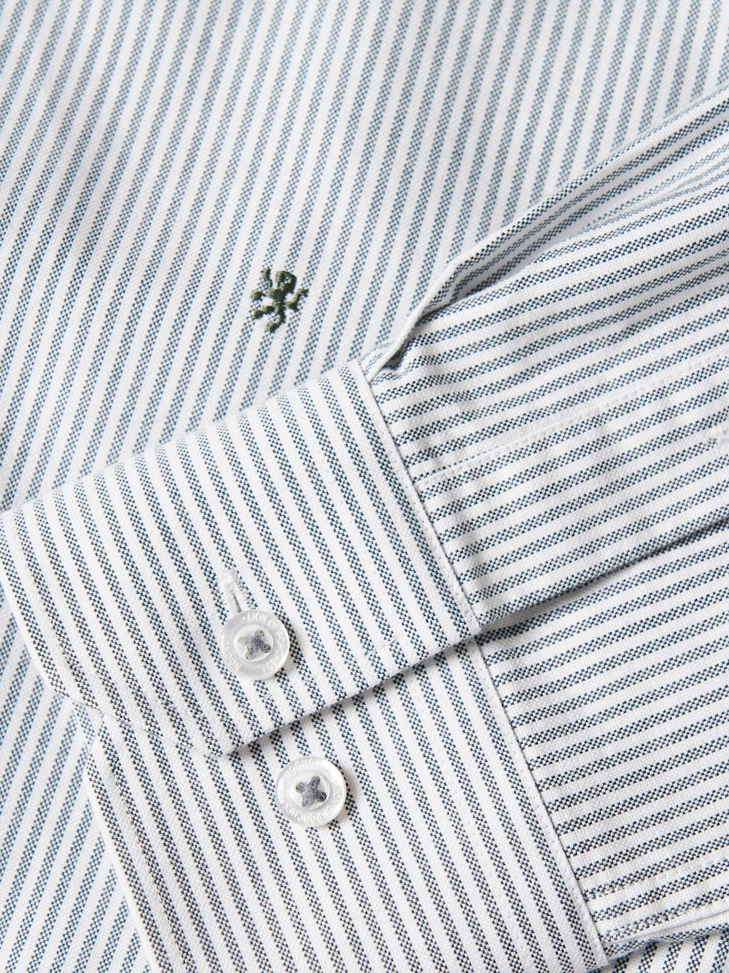 29890 - Camisa_Slim_Fit_Riscas