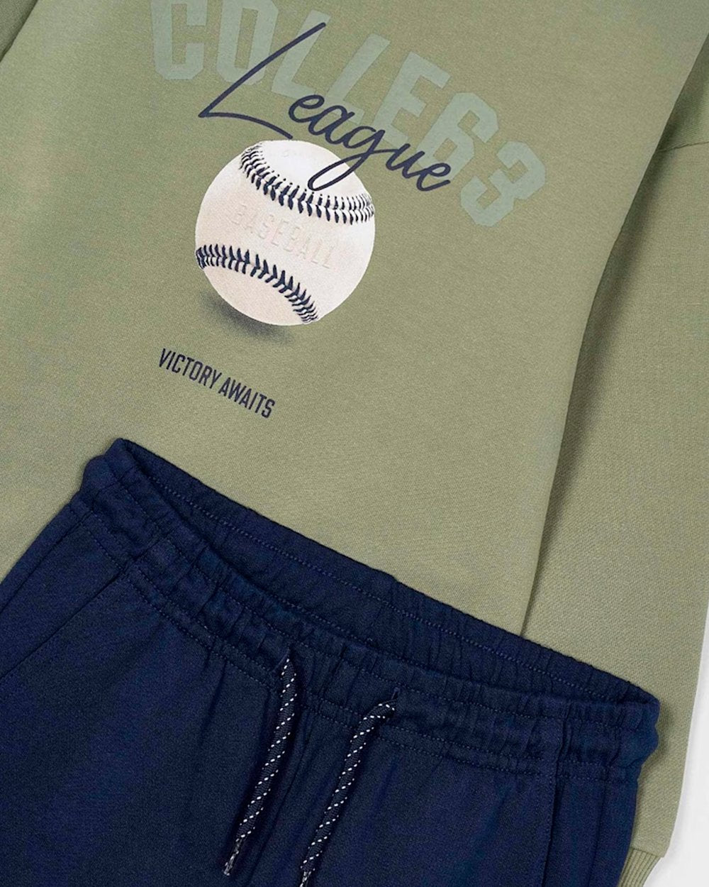 28174 - "Fato_treino_""college""________"