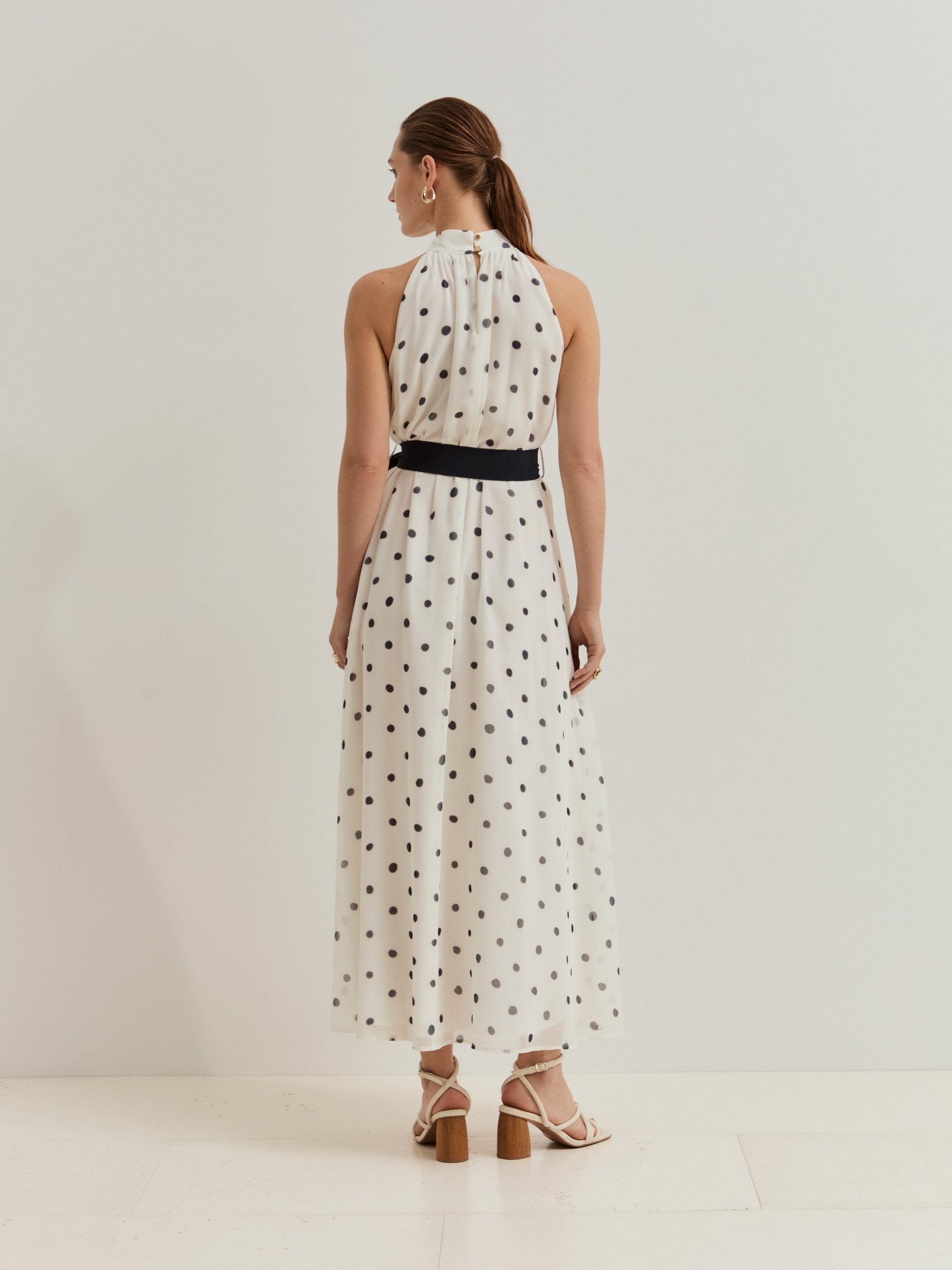 30743 - Vestido_Comprido_às_Bolinhas_com_Cinto