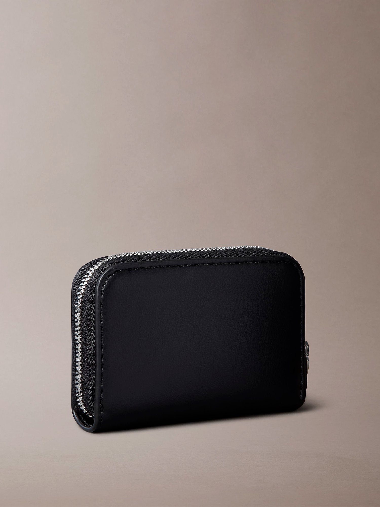 32895 - Porta_Moedas_CK