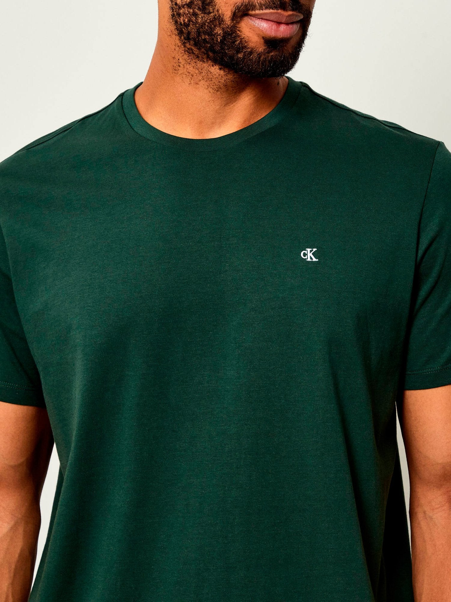 27962 - T-Shirt_Homem_Classic_CK