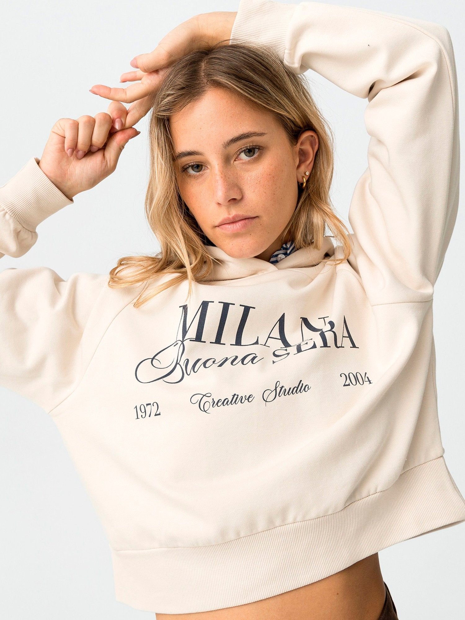 28748 - Hoodie_Curta_Figo