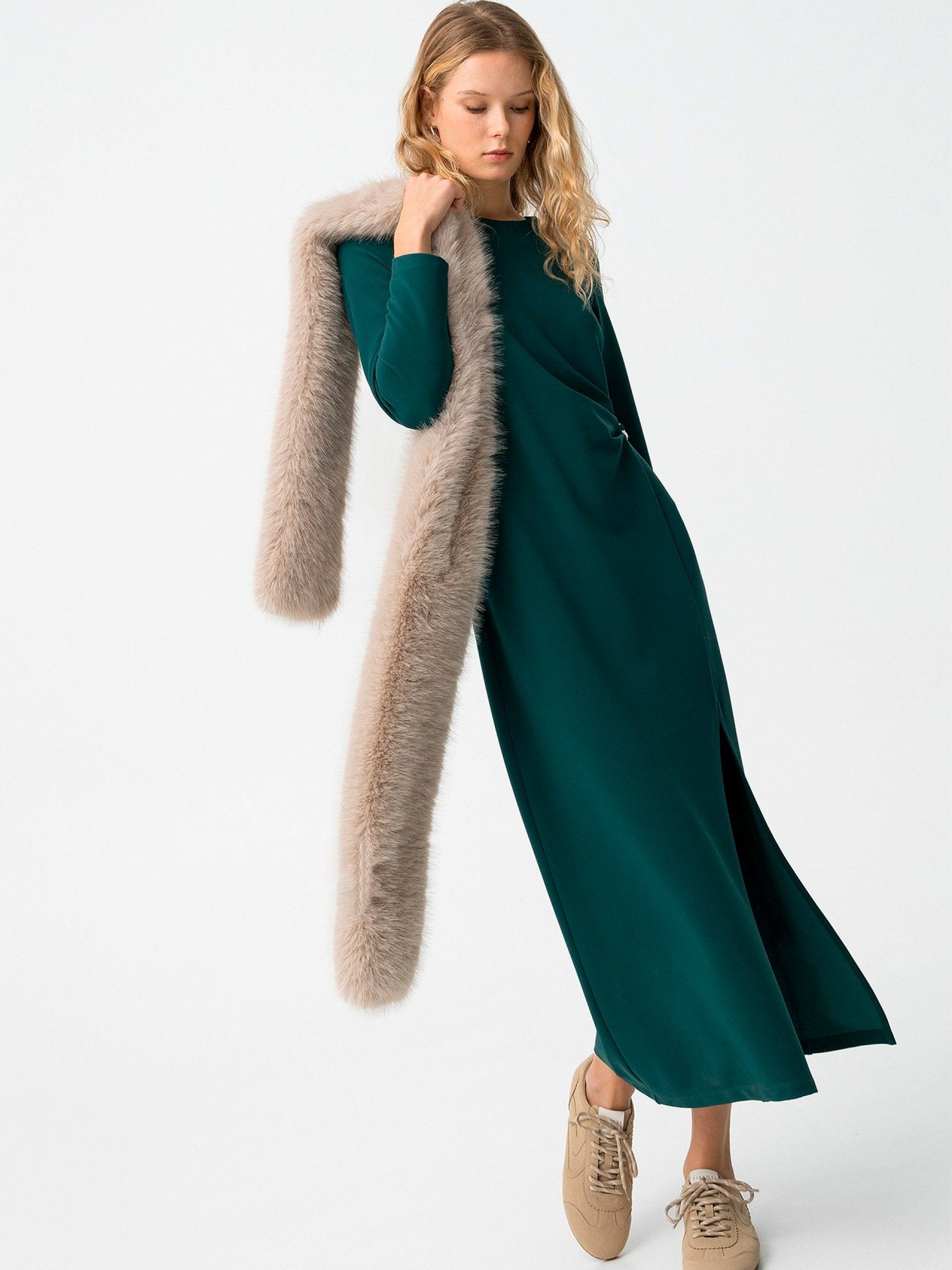 29916 - Dolly