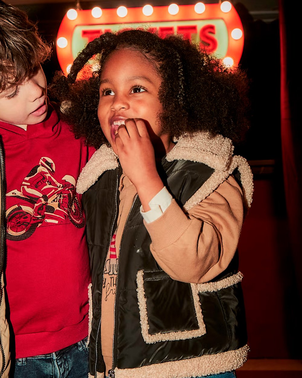 28146 - Colete_Contrastes_Pêlo