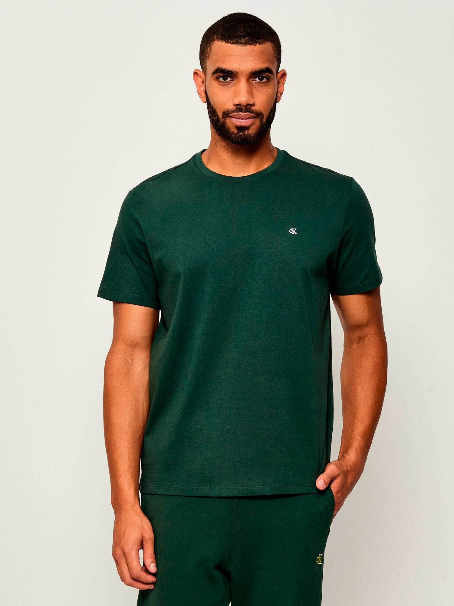 27961 - T-Shirt_Homem_Classic_CK