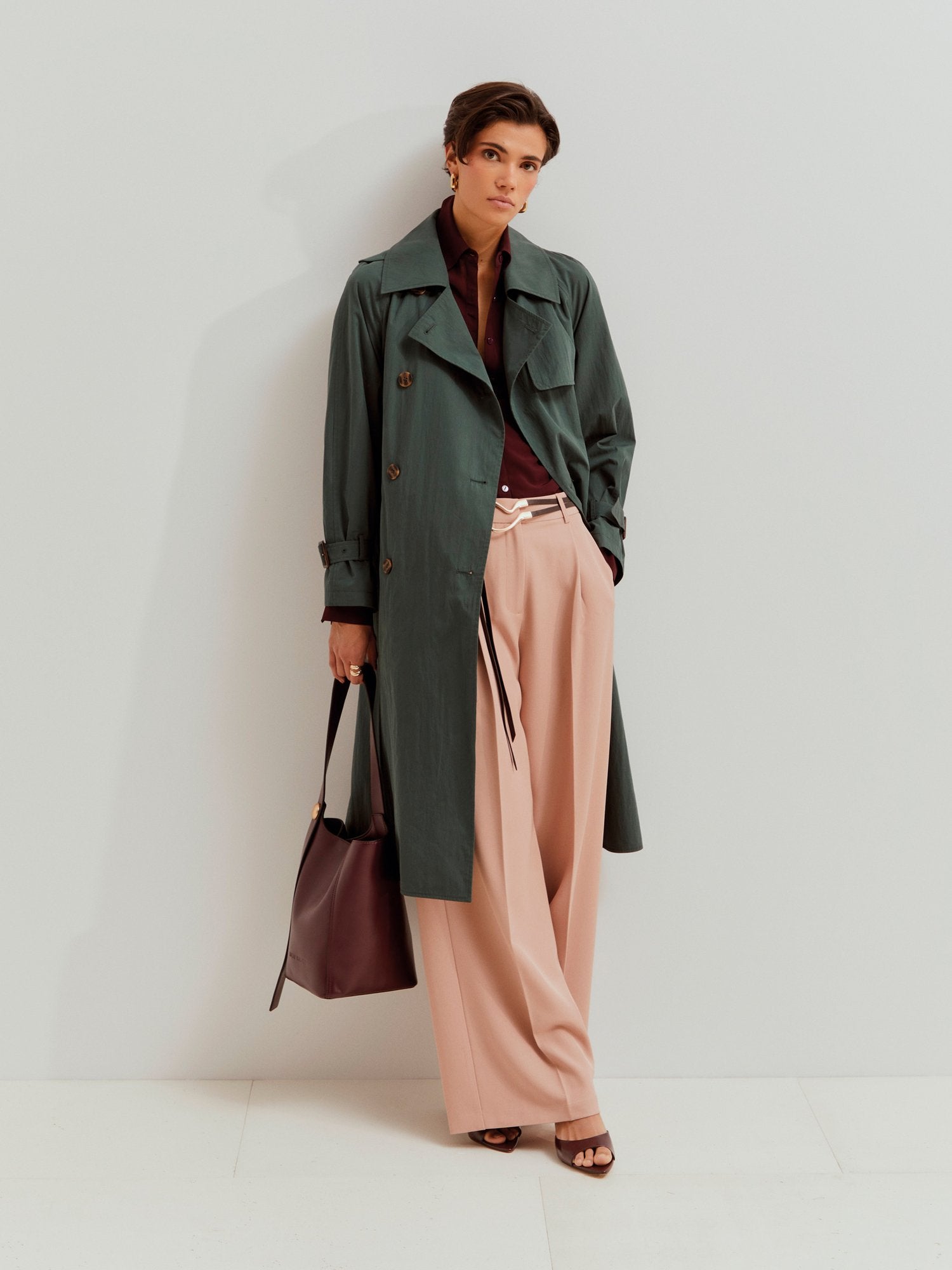 27658 - Gabardine_Mulher_Lion