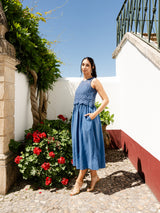 Vestido de mangas cavas com top removível
