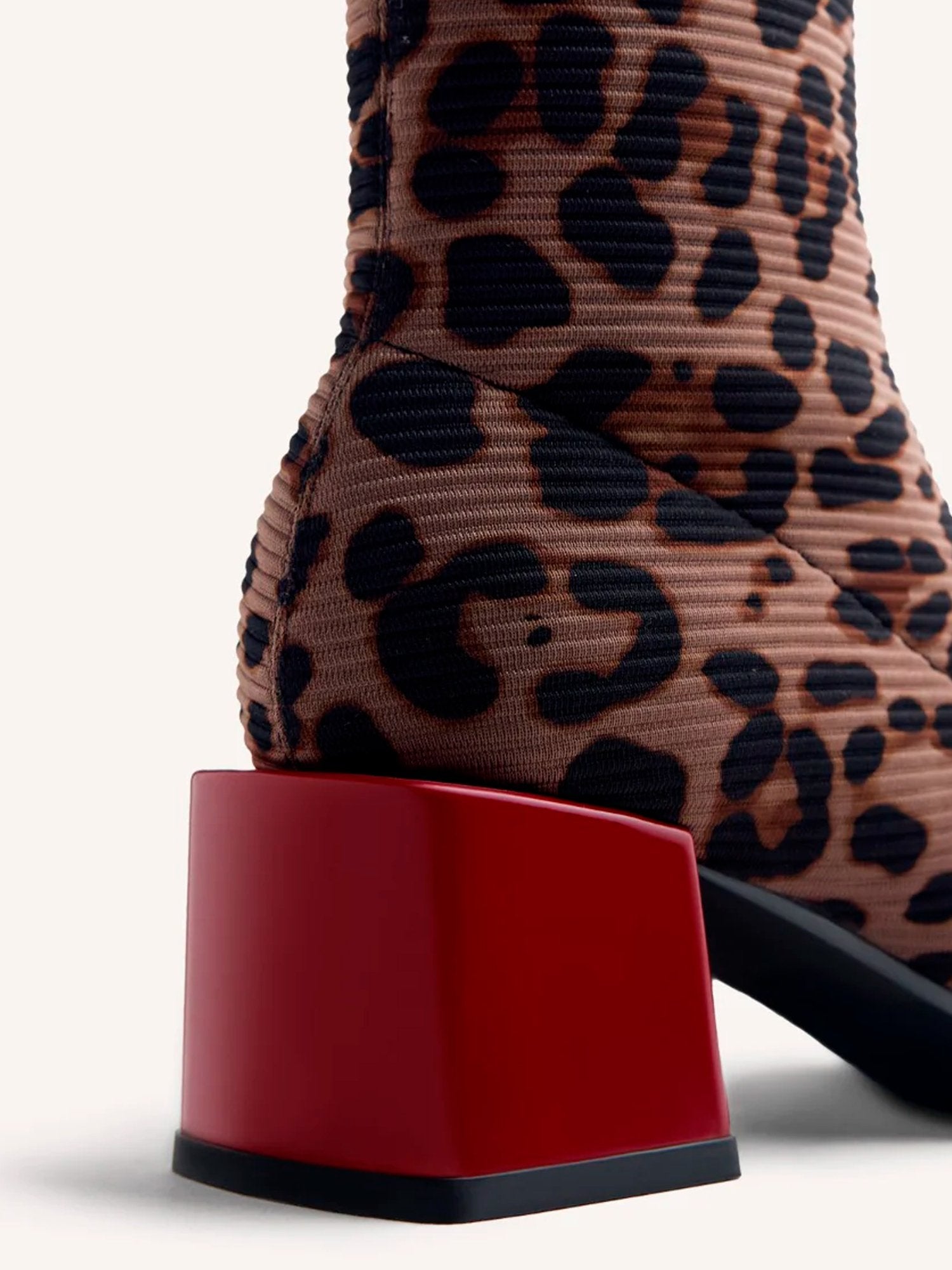 29352 - Botim_Salto_Quadrado_Inger