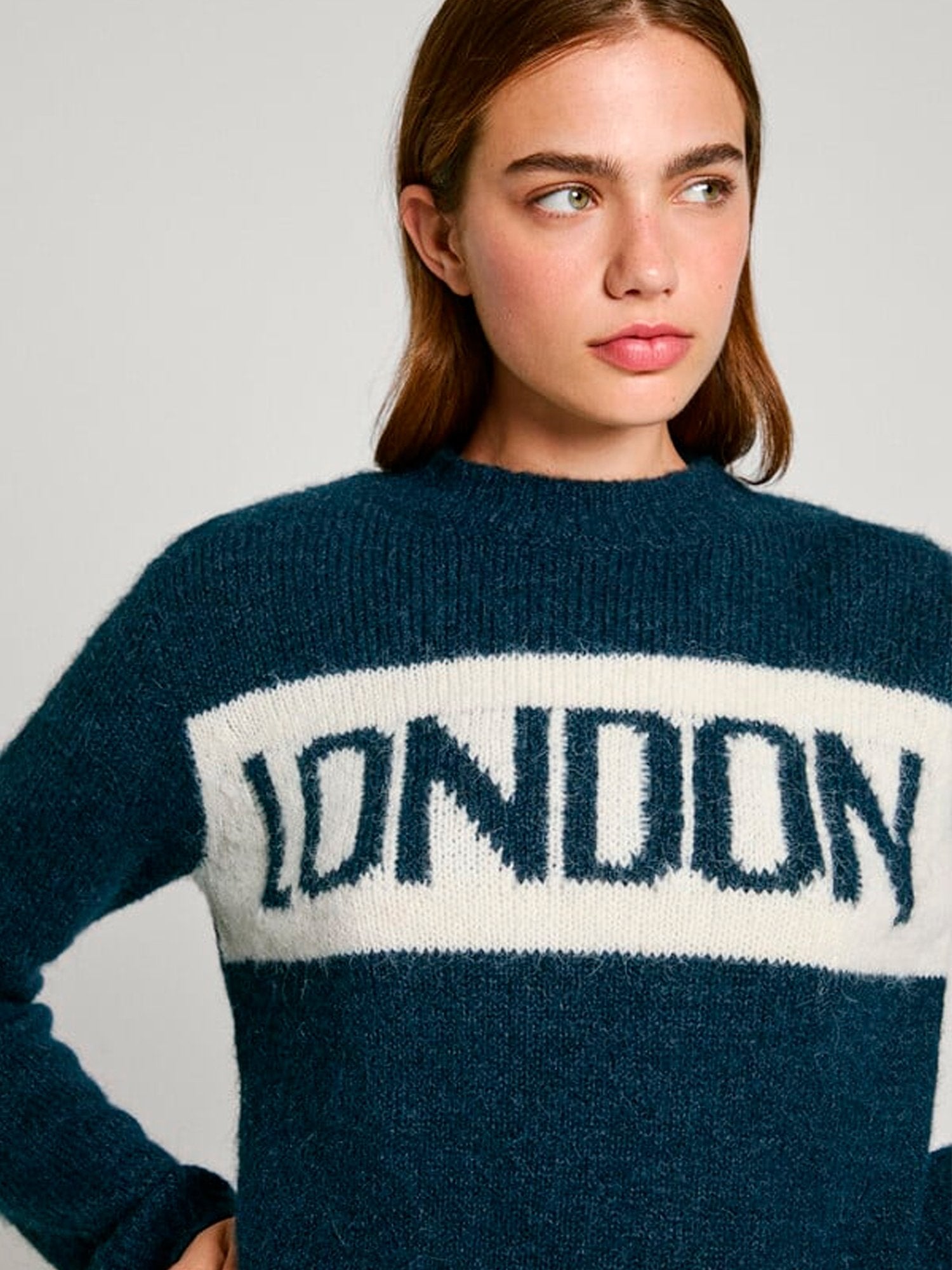 21176 - Sweat_London_Hilda