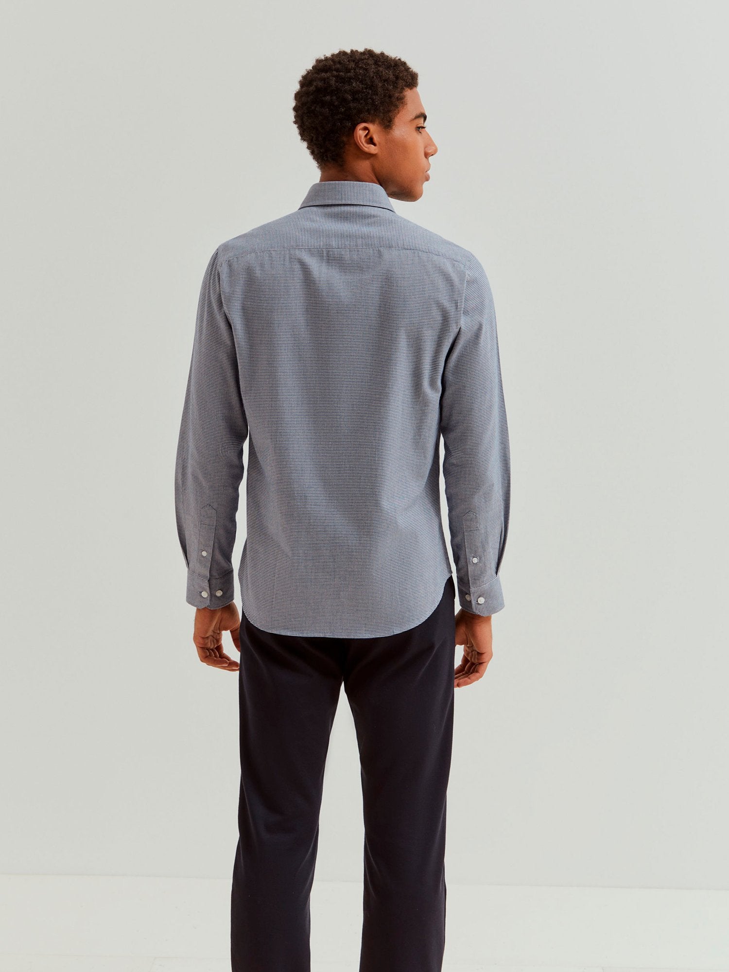 29054 - Camisa_Slim_Fit_Micropadrão