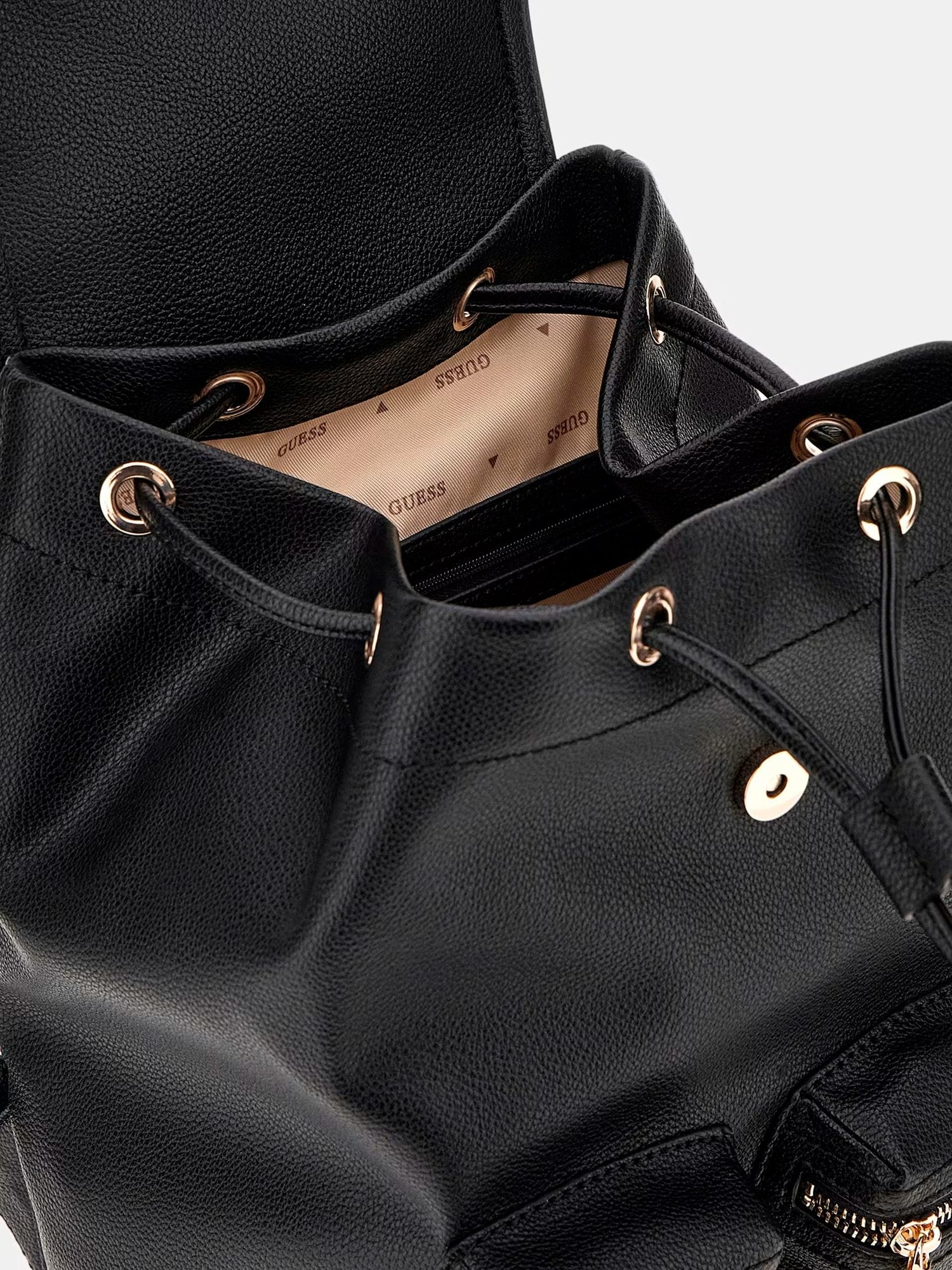 28892 - Mochila_Manhattan_II_Flap