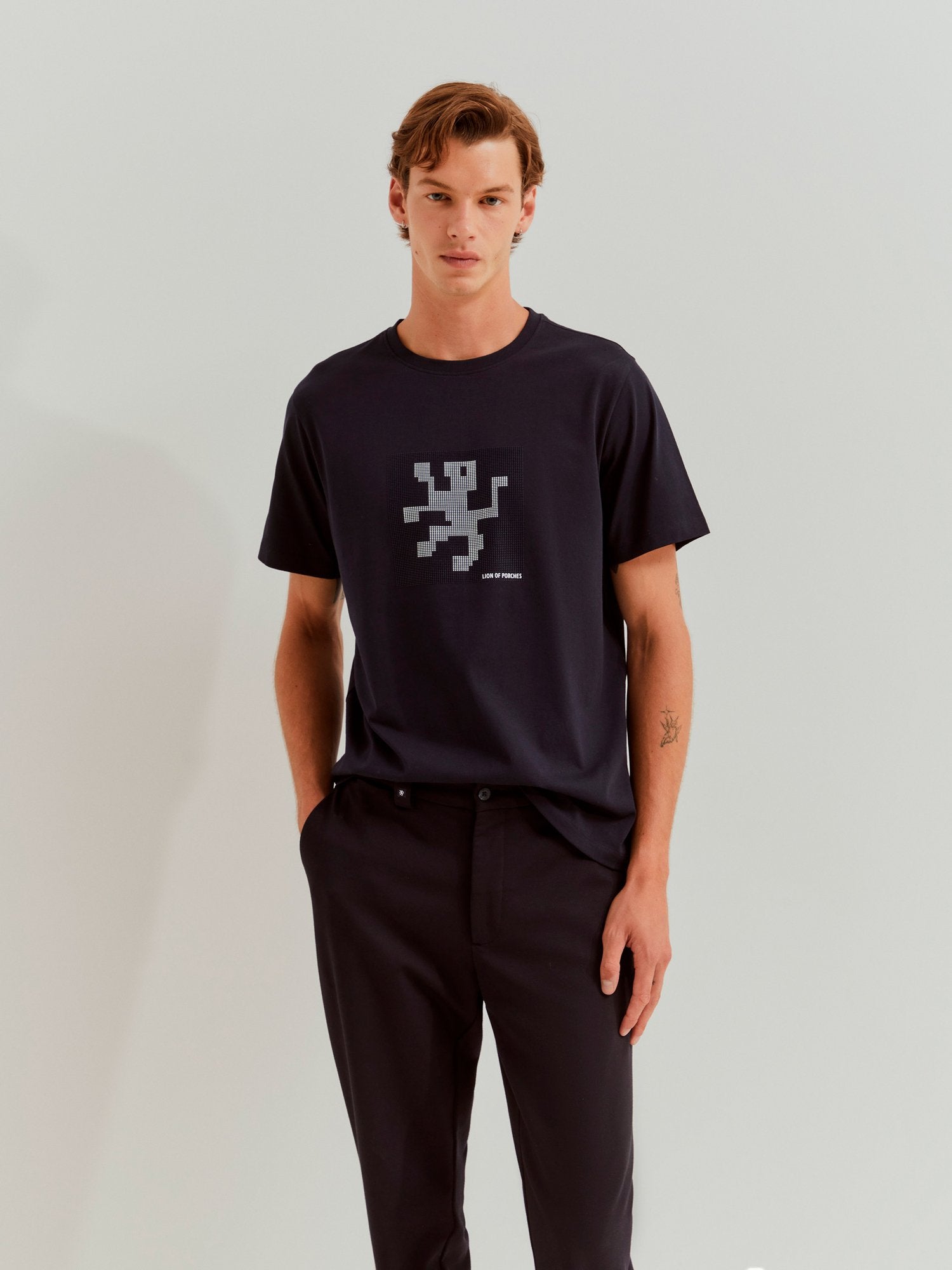 28484 - T-Shirt_Logo_Lion