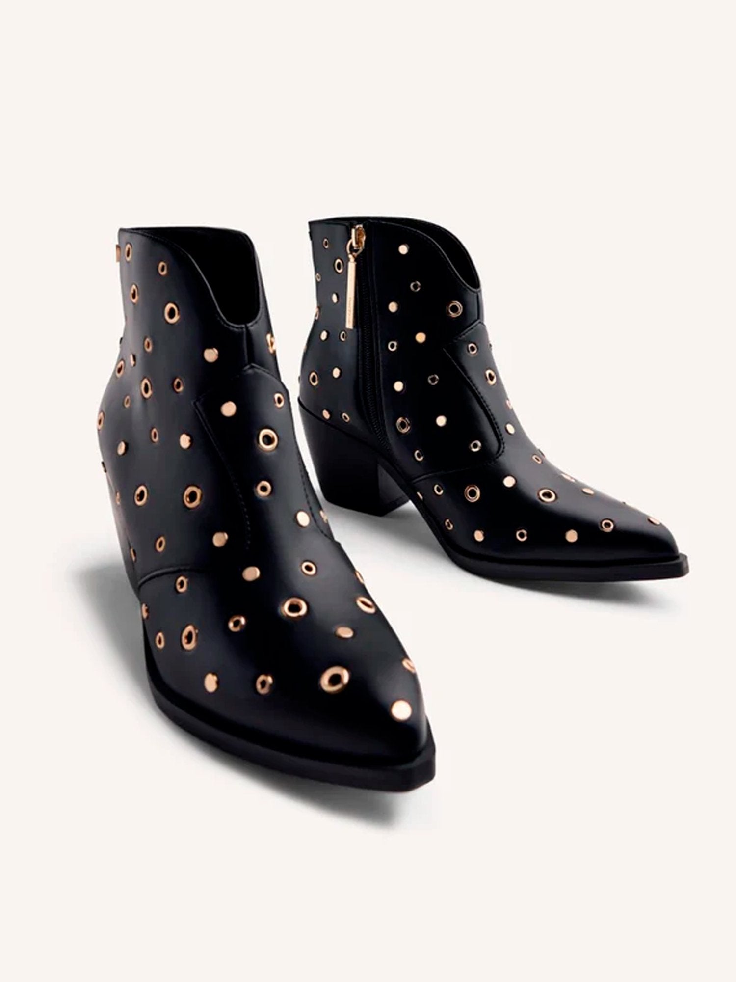 29359 - Botim_Tachas_Muskegon